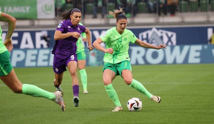 Women UWCL VfL Wolfsburg vs AC Florence Wolfsburg, 25 09 2024, Football, Women, Season 24 25, Women s Champions League, Qualification, 2 Round, Second leg, VfL Wolfsburg vs ACF Fiorentina, Picture shows Chantal Hagel VfL, 7 Wolfsburg