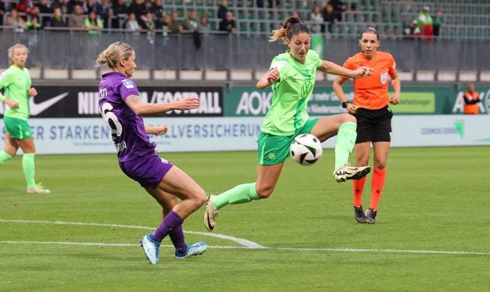 Women UWCL VfL Wolfsburg vs AC Florence Wolfsburg, 25 09 2024, Football, Women, Season 24 25, Women s Champions League, Qualification, 2 Round, Second leg, VfL Wolfsburg vs ACF Fiorentina, Picture shows Chantal Hagel VfL, 7 Wolfsburg