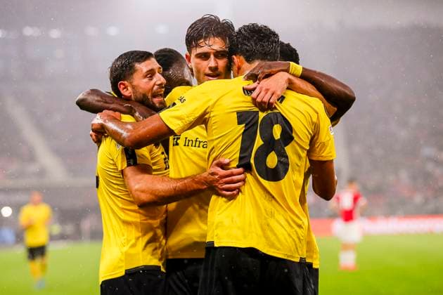 240925 Ahmed Qasem of Elfsborg celebrates after 1 0 during the UEFA Europa League between AZ Alkmaar and Elfsborg on September 25, 2024 in Alkmaar Photo Sonny Lensen BILDBYRAN XZ0189 fotboll football soccer fotball uefa europa league az alkmaar elfsborg bbeng  Copyright: SONNYxLENSEN BB240925BB382