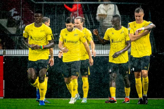 IF Elfsborg midfielder Timothy Noor Ouma scores the 0 1 and celebrating the goal, during the match AZ Elfsborg at the AZ Stadium for the UEFA Europa League League phase Matchday 1 season 2024 2025 in ALKMAAR, Netherlands on 25 september 2024, photo by Marcel van Dorst EYE4images DeFodi Images Defodi 746 190473 Defodi-746
