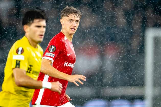 AZ Alkmaar midfielder Sven Mijnans, during the match AZ Elfsborg at the AZ Stadium for the UEFA Europa League League phase Matchday 1 season 2024 2025 in ALKMAAR, Netherlands on 25 september 2024, photo by Marcel van Dorst EYE4images DeFodi Images Defodi 746 190475 Defodi-746