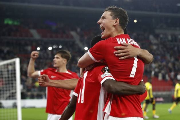 ALKMAAR - Ruben van Bommel of AZ Alkmaar celebrates 2-1 during the UEFA Europa League match between AZ Alkmaar and IF Elfsborg at AFAS stadium on Sept. 25, 2024 in Alkmaar, Netherlands. ANP BART STOUTJESDIJK UEFA Europa League 2024 25 League Phase MD1 2024 25 xVIxANPxSportx xxANPxIVx 509363294 originalFilename: 509363294.jpg