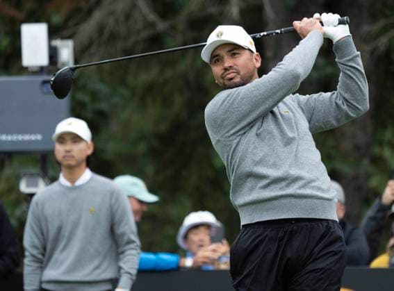 September 25, 2024, Montreal, Pq, Canada: International team member Jason Day of Australia tees off as teammate Min Woo Lee, from Australia, looks on during practice at the Presidents Cup golf tournament at the Royal Montreal Golf Club, Wednesday, September 25, 2024 in Montreal. Canada News - September 25, 2024  - ZUMAc35_ 20240925_zaf_c35_043 Copyright: xRyanxRemiorzx