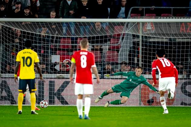 AZ Alkmaar forwarder Troy Parrot scores the 3 2, during the match AZ Elfsborg at the AZ Stadium for the UEFA Europa League League phase Matchday 1 season 2024 2025 in ALKMAAR, Netherlands on 25 september 2024, photo by Marcel van Dorst EYE4images DeFodi Images Defodi 746 190537 Defodi-746