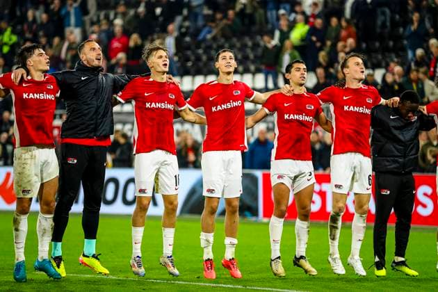 ALKMAAR - 25-09-2024, AFAS Stadium. UEFA Europa League, season 2024 2025 during the match AZ - Elfsborg. Final score 3-2. Az players celebrating the win. AZ - Elfsborg  x26338974x Copyright: