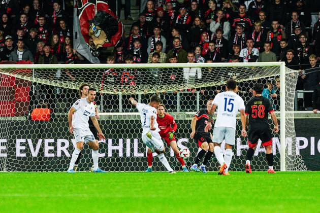 Goal kick Goal chance Tom Bischof TSG 1899 Hoffenheim, 07 DEN, FC Midtjylland vs TSG 1899 Hoffenheim, Football, UEFA Europa League, Matchday 1, 2024 25, 25 09 2024 DEN, FC Midtjylland vs TSG 1899 Hoffenheim, Football, UEFA Europa League, Matchday 1, 2024 25, 25 09 2024 Herning Copyright: xEibner-Pressefoto MarcelxvonxFehrnx EP_MFN