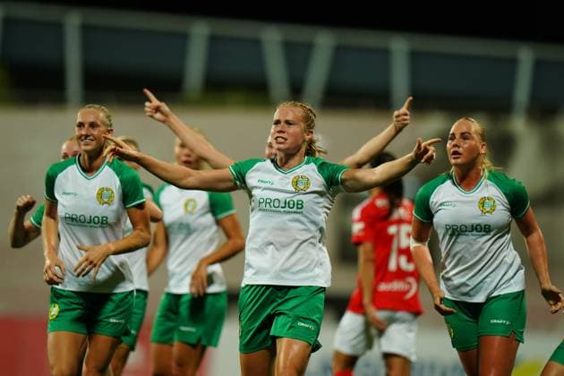 240925 Julie Blakstad of Hammarby celebrates during the UEFA Women s Champions League football match between Benfica and Hammarby on September 25, 2024 in Lisbon Photo Gualter Fatia BILDBYRAN kod XZ XZ0190 fotboll football soccer fotball champions league benfica hammarby dam bbeng celebrate  Copyright: GUALTERxFATIA BB240925BB631