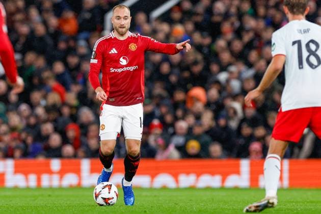 Christian Eriksen of Manchester United, ManU dribbles with the ball , UEFA Europa League 2024 25 League Phase MD1, Manchester United v FC Twente, Old Trafford, September 25, 2024, Manchester, England.