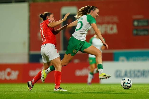 240925 Vilde Hasund of Hammarby and Pauleta of Benfica during the UEFA Women s Champions League football match between Benfica and Hammarby on September 25, 2024 in Lissabon Photo Gualter Fatia BILDBYRAN kod XZ XZ0190 fotboll football soccer fotball champions league benfica hammarby dam bbeng  Copyright: GUALTERxFATIA BB240925BB664