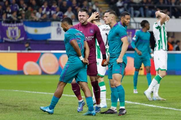RSC Anderlecht v Ferencvaros - UEFA Europa League ANDERLECHT, BELGIUM - SEPTEMBER 25 : Coosemans Colin goalkeeper of RSC Anderlecht, Sardella Killian defender of RSC Anderlecht, Simic Jan-Carlo defender of RSC Anderlecht pictured during the UEFA Europa League match, League phase - Matchday 1, between RSC Anderlecht and Ferencvaros on September 25, 2024 in Anderlecht, Belgium, 25-09-24 Anderlecht Belgium  Copyright: xJanxDexMeuleneirx