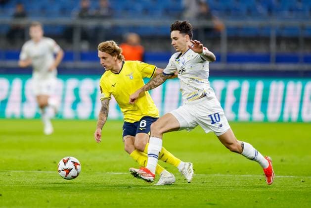 Hamburg, September 25, 2024 Football, UEFA Europa League 2024 25, Dynamo Kiev Lazio Rome NicolÃ² Rovella Lazio Rome, 6 , Mykola Shaparenko Dynamo Kiev, 10