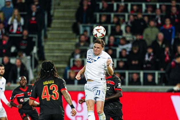 Header Marius Buelter TSG 1899 Hoffenheim, 21 DEN, FC Midtjylland vs TSG 1899 Hoffenheim, Football, UEFA Europa League, Matchday 1, Season 2024 25, 25 09 2024 DEN, FC Midtjylland vs TSG 1899 Hoffenheim, Football, UEFA Europa League, Matchday 1, Season 2024 25, 25 09 2024 Herning Copyright: xEibner-Pressefoto MarcelxvonxFehrnx EP_MFN