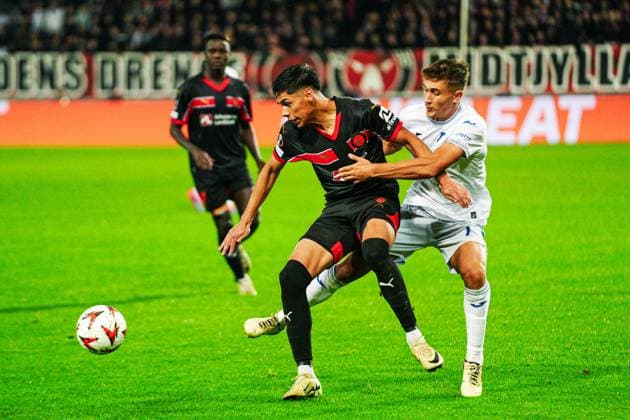 Dario Osorio FC Midtjylland, 11 , Tom Bischof TSG 1899 Hoffenheim, 07 DEN, FC Midtjylland vs TSG 1899 Hoffenheim, Football, UEFA Europa League, Matchday 1, Season 2024 25, 25 09 2024 DEN, FC Midtjylland vs TSG 1899 Hoffenheim, Football, UEFA Europa League, Matchday 1, Season 2024 25, 25 09 2024 Herning Copyright: xEibner-Pressefoto MarcelxvonxFehrnx EP_MFN
