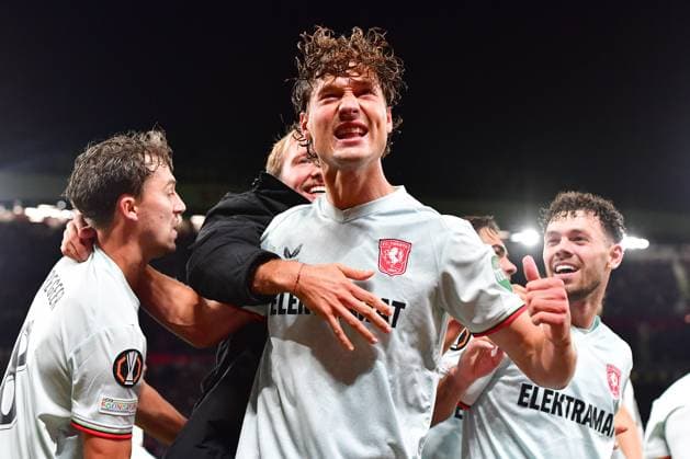 MANCHESTER, Stadium Old Trafford, 25-09-2024 , season 2024 2025, UEFA FIFA internationaal , Europa League , during the match Manchester United, ManU - Twente , FC Twente player Sam Lammers sscores the 1-1 Manchester United - Twente  x26339844x Copyright: