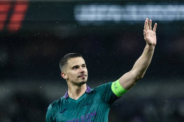 Anderlecht s Leander Dendoncker celebrates after a soccer game between Belgian RSC Anderlecht and Hungarian Ferencvarosi TC, on Wednesday 25 September 2024 in Brussels, on the opening day of the League phase of the UEFA Europa League tournament. BRUNOxFAHY  x101374741x