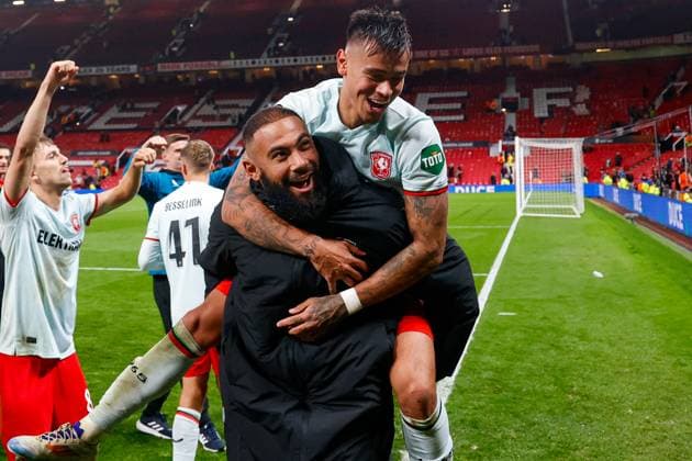 Goalkeeper Issam El Maach of FC Twente, Mees Hilgers of FC Twente celebrating the draw , UEFA Europa League 2024 25 League Phase MD1, Manchester United, ManU v FC Twente, Old Trafford, September 25, 2024, Manchester, England.