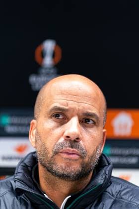 2024-09-25 RSC Anderlecht v Ferencvaros - UEFA Europa League 2024 25 League Phase MD1 BRUSSELS, BELGIUM - SEPTEMBER 25: Coach Pascal Jansen of Ferencvarosi TC during press conference, PK, Pressekonferenz following the UEFA Europa League 2024 25 League Phase MD1 match between RSC Anderlecht and Ferencvaros at RSC Anderlecht Stadium on September 25, 2024 in Brussels, Belgium. Brussels RSC Anderlecht Stadium Belgium Content not available for redistribution in The Netherlands directly or indirectly through any third parties. Copyright: xJorisxVerwijstx