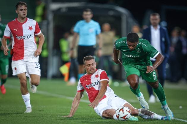 Football - Europa League - Group phase - PFC Ludogorets - SK Slavia Prague - 25.09.2024 Tomas Holes (L) and Kwadwo Duah (R) Bulgaria Copyright: xYulianxTodorovx