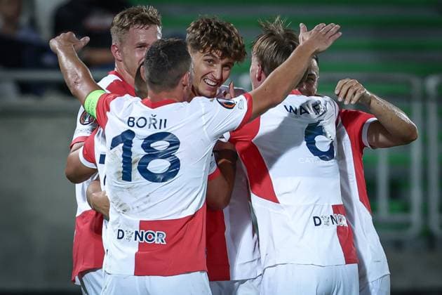 Football - Europa League - Group phase - PFC Ludogorets - SK Slavia Prague - 25.09.2024 Mojmir Chytil celebrating with his team from SK Slavia Prague after scoring a goal against PFC Ludogorets. Bulgaria Copyright: xYulianxTodorovx