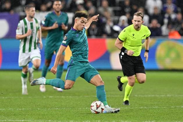 240925 RSC Anderlecht vs Ferencvaros Mario Stroeykens (29) of Anderlecht pictured during the Europa League matchday 1 in the league phase game in the 2024-2025 season between Royal Sporting Club Anderlecht and Ferencvaros on September 25 , 2024 in Anderlecht, Belgium. (Photo by David Catry Isosport ) ANDERLECHT BELGIUM  Copyright: xx 482309