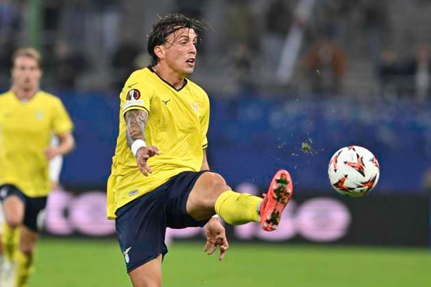 UEFA Europa League, Dynamo Kiev vs S S Lazio Rome 25 09 2024, Volksparkstadion, Hamburg, UEFA Europa League, Dynamo Kiev vs S S Lazio Rome in picture single action landscape format Luca Pellegrini Lazio 03 nordphotoxGmbH xWitke nph00002
