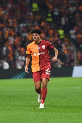 Gabriel Sara of Galatasaray during the UEFA Europa League 2024 25 League match between Galatasaray and PAOK at Rams Park Stadium on September 25, 2024 in Istanbul, Turkey. Istanbul Turkey Copyright: xSeskimphotox Galatasaray-Paok-25924 (154)