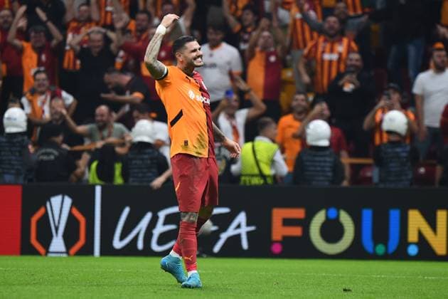 Mauro Icardi of Galatasaray celebrates after scoring the third goal of his team during the UEFA Europa League 2024 25 League match between Galatasaray and PAOK at Rams Park Stadium on September 25, 2024 in Istanbul, Turkey. Istanbul Turkey Copyright: xSeskimphotox Galatasaray-Paok-25924 (242)