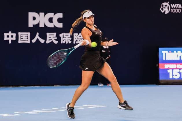 BEIJING, CHINA - SEPTEMBER 25: Jessica Bouzas Maneiro of Spain competes in the Women s Singles Round of 128 match against Peyton Stearns of America on day three of 2024 China Open at National Tennis Center on September 25, 2024 in Beijing, China.  Copyright: xVCGx 111520139722
