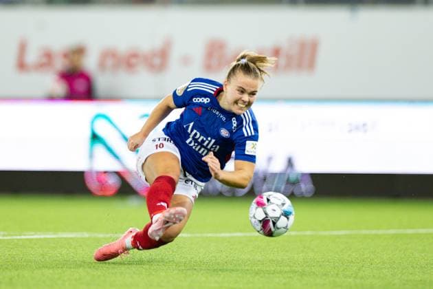 Oslo, Norway, September 25th 2024: Olaug Tvedten (10 Valerenga) shoots the ball during the UEFA Womens Champions League round 2 football match between Valerenga and Anderlecht at Intility Arena in Oslo, Norway. (Ane Frosaker SPP) Copyright: xAnexFrosakerx xSPPx spp-en-AnFrSp-_F_29267