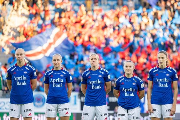 Oslo, Norway, September 25th 2024: Players of Valerenga are seen during line-up before the UEFA Womens Champions League round 2 football match between Valerenga and Anderlecht at Intility Arena in Oslo, Norway. (Ane Frosaker SPP) Copyright: xAnexFrosakerx xSPPx spp-en-AnFrSp-_F_11616