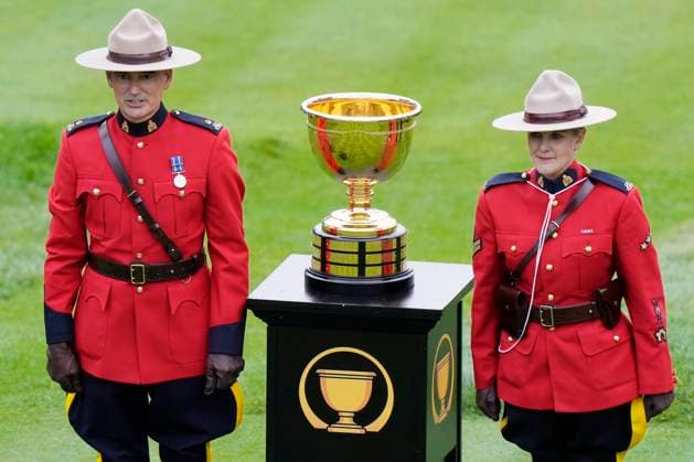 September 26, 2024, Montreal, Pq, Canada: Royal Canadian Mounted Police Mounties pose after bringing out the Presidents Cup ahead of the start of the first round four-ball match at the Presidents Cup golf tournament at the Royal Montreal Golf Club in Montreal, Thursday, Sept. 26, 2024. Canada News - September 26, 2024  - ZUMAc35_ 20240926_zaf_c35_010 Copyright: xFrankxGunnx