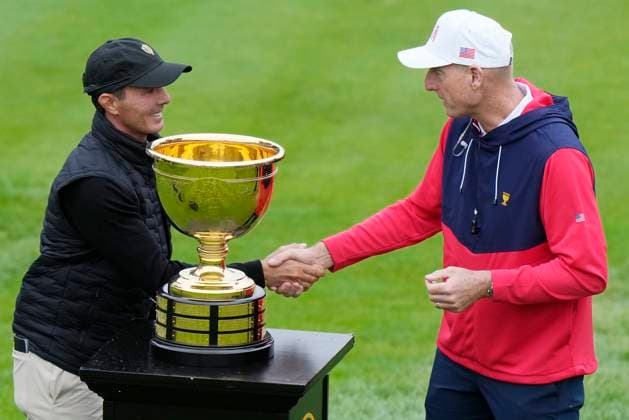 September 26, 2024, Montreal, Pq, Canada: International team captain Mike Weir, left, and United States team captain Jim Furyk shake hands at the opening ceremony ahead of the start of the first round four-ball match at the Presidents Cup golf tournament at the Royal Montreal Golf Club in Montreal, Thursday, Sept. 26, 2024. Canada News - September 26, 2024 - ZUMAc35_ 20240926_zaf_c35_022 Copyright: xFrankxGunnx