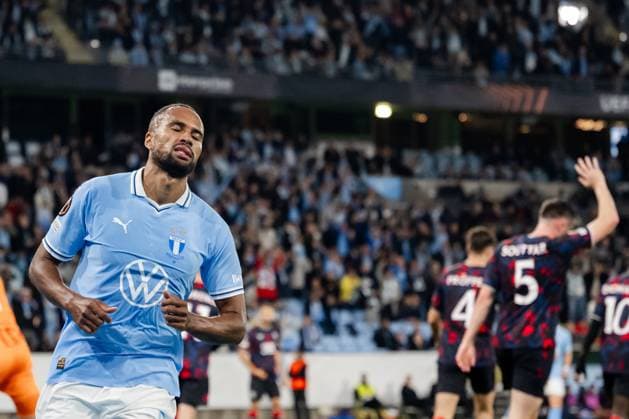 240926 Isaac Kiese Thelin of Malmö FF looks dejected during the UEFA Europa League football match between Malmö FF and Rangers on September 26, 2024 in Malmö Photo Petter Arvidson BILDBYRAN kod PA PA0884 fotboll football soccer fotball uefa europa league malmö ff rangers bbeng depp  Copyright: PETTERxARVIDSON BB240926PA068