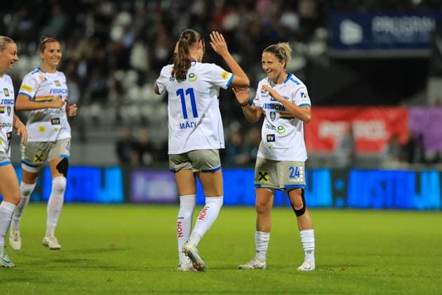 Murska Sobota, Slovenia, September 26th, 2024: Valentina Madl (11 SKN St Polten) and Mateja Zver (24 SKN St Polten) celebrate a goal during the UEFA womens champions league play off match Mura vs St Polten at Mestni Stadion Fazanerija, Murska Sobota Tom Seiss SPP (Tom Seiss SPP) Copyright: xTomxSeissx xSPPx spp-en-ToSeSp-20240926 UWCL Mura vs SKN-9460