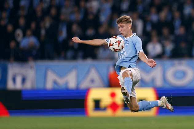 MALMÖ, SWEDEN 20240926 Malmös Hugo Bolin during Thursdays Europa League soccer match between Malmö FF and Rangers FC at Eleda Stadium New Malmö Stadium MALMÖ SWEDEN x10600x  Copyright: xAndreasxHillergren TTx EUROPA LEAGUE MALMÖ FF-RANGERS FC
