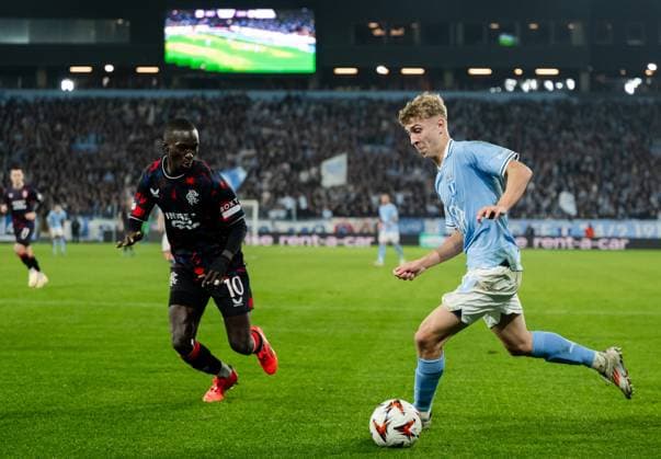 240926 Mohamed Diomande of Rangers and Hugo Bolin of Malmö FF during the UEFA Europa League football match between Malmö FF and Rangers on September 26, 2024 in Malmö Photo Petter Arvidson BILDBYRAN kod PA PA0884 fotboll football soccer fotball uefa europa league malmö ff rangers bbeng  Copyright: PETTERxARVIDSON BB240926PA086