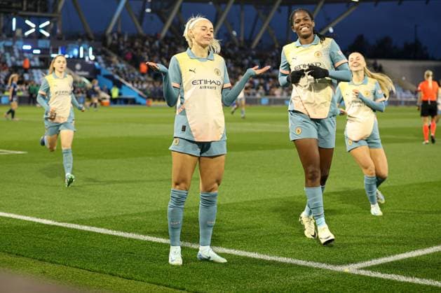 Chloe Kelly of Manchester City celebrates scoring the 1st goal Manchester City Women v Paris Women, UEFA Women s Champions League, Second Round, Second Leg, Football, Joie Stadium , Manchester, UK, 26 Sep 2024 EDITORIAL USE ONLY No use with unauthorised audio, video, data, fixture lists, club league logos or live services. Online in-match use limited to 120 images, no video emulation. No use in betting, games or single club league player publications. Copyright: xPaulxCurrie Shutterstockx 14739053j