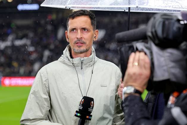 Frankfurt, Germany September 26, 2024 Europa League 2024 2025 Eintracht Frankfurt vs FC Viktoria Pilsen In the picture Coach Dino Toppmöller Toppmoeller Frankfurt during a television interview with the broadcaster RTL with microphone in hand Deutsche Bank Park Hessen Copyright: xFotostandx xRacochax