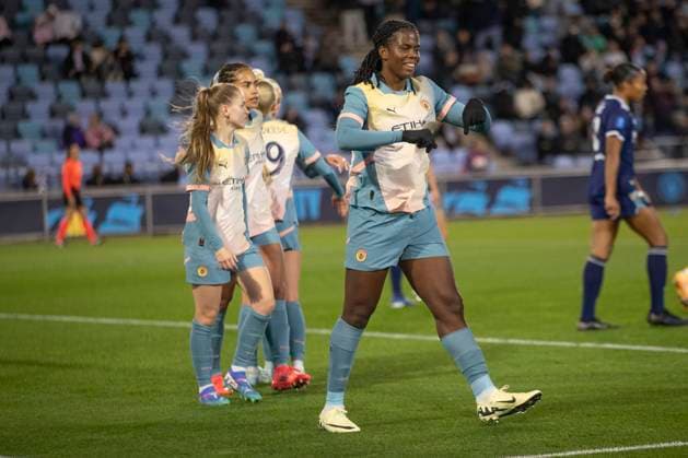 Manchester City vs Paris FC UEFA Womens Champions League, 2nd Round 2nd Leg Khadija Shaw 21 of Manchester City W.F.C. celebrates her goal during the UEFA Women™s Champions League Second Round 2nd Leg match between Manchester City and Paris FC at the Joie Stadium in Manchester, England, on September 26, 2024. Manchester  Copyright: xMIxNewsx originalFilename:fletcher-manchest240926_npwWF.jpg