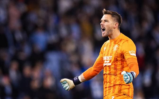 Rangers goalkeeper Jack Butland celebrates winning the Europa League football match between Malmö FF and Rangers FC at Malmö New Stadium in Malmo, Sweden September 26, 2024 MALMÖ SVERIGE ttexport x10600x  Copyright: xAndreasxHillergren TTx EUROPA LEAGUE MALMÖ FF-RANGERS FC