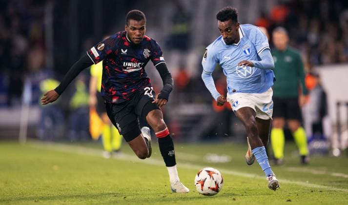 Rangers Dijon Sterling and Malmös Taha Ali during the Europa League football match between Malmö FF and Rangers FC at Malmö New Stadium in Malmo, Sweden September 26, 2024 MALMÖ SVERIGE ttexport x10600x  Copyright: xAndreasxHillergren TTx EUROPA LEAGUE MALMÖ FF-RANGERS FC