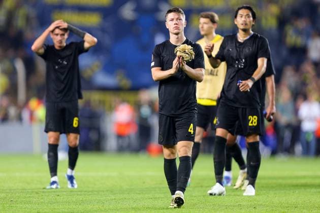 Fenerbahce SK v Royale Union Saint-Gilloise - UEFA Europa League ISTANBUL, TURKEY - SEPTEMBER 26 : Rasmussen Mathias midfielder of Royale Union Saint-Gilloise looks dejected after the UEFA Europa League phase matchday 1 match between Fenerbahce SK and Royale Union Saint-Gilloise on September 26, 2024 in Istanbul, Turkey, 26 09 2024 Istanbul Turkey  Copyright: xTomasxSiskx