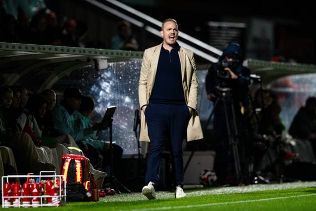 240926 Head coach Jonas Eidevall of Arsenal during the UEFA Women s Champions League qualifying match between Arsenal and Häcken on September 26, 2024 in London Photo Emma Wallskog BILDBYRAN COP 320 EW0435 fotboll football soccer fotball champions league arsenal häcken dam bbeng  Copyright: EMMAxWALLSKOG BB240926EW079