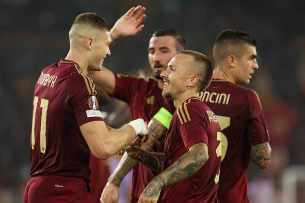 Rome, Italy 26.9.2024: Artem Dovbyk of Roma score the goal and celebrate with Angelino of Roma the team during the UEFA Europa League 2024-2025 day 1, football match between AS Roma vs Athletic Club Bilbao at Olympic Stadium in Rome.  Copyright: xMarcoxIacobucci IPAxSportx xipa-x xx IPA_50071596 IPA_Agency_IPA50071596