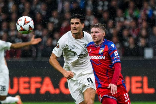Igor Matanovic Eintracht Frankfurt, 09 in duel with Pavel Sulc Viktoria Pilsen, 31 , GER, Eintracht Frankfurt vs Viktoria Pilsen, Football, UEFA Europa League, Matchday 1, Season 2024 25, 26 09 2024 GER, Eintracht Frankfurt vs Viktoria Pilsen, Football, UEFA Europa League, Matchday 1, Season 2024 25, 26 09 2024 Frankfurt Copyright: xEibner-Pressefoto FlorianxWieganx EP_FWD
