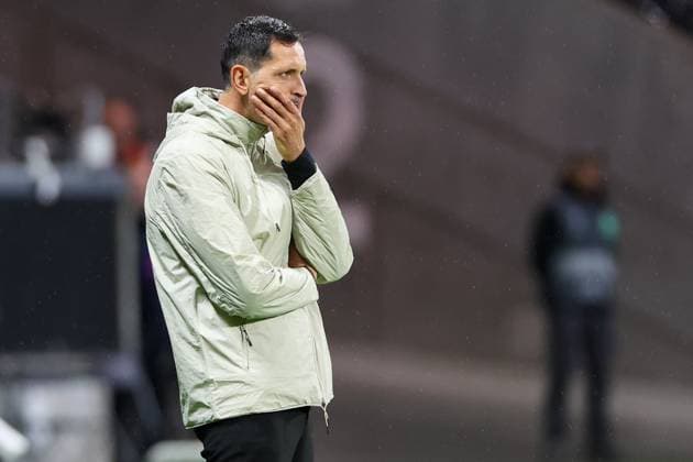 UEFA Europa League Eintracht Frankfurt Viktoria Pilsen on 26 09 2024 at Deutsche Bank Park in Frankfurt Coach Dino Toppmöller Toppmoeller Toppmoller Frankfurt dissatisfied, disappointed, disappointed, dejected MH