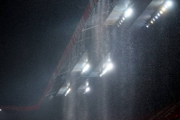 ENSCHEDE, Stadium De Grolsch Veste, 26-09-2024 , season 2024 2025 , UEFA Women Champions League Qualification. during the match Twente - Osijek (women), heavy rain Twente - Osijek (women)  x26343033x Copyright: