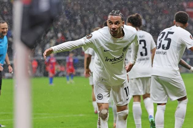 Goal celebration for 1 0 by scorer Hugo Ekitike Eintracht Frankfurt , No 11 , Bow , Eintracht Frankfurt FC Viktoria Pilsen , Football, UEFA Europa League , UEL, Season 2024 2025, Matchday 1, 26 09 2024,