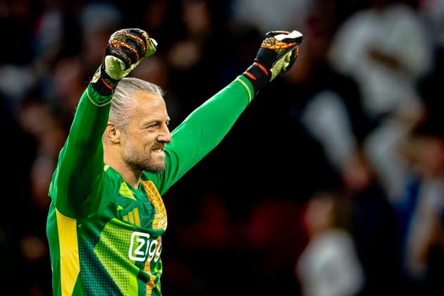 AFC Ajax Amsterdam goalkeeper Remko Pasveer celebrating the goal, during the match Ajax Besiktas at the Johan Cruijff ArenA for the UEFA Europa League League phase Matchday 1 season 2024 2025 in AMSTERDAM, Netherlands on 26 september 2024, photo by Marcel van Dorst EYE4images DeFodi Images Defodi 746 190753 Defodi-746