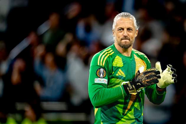 AFC Ajax Amsterdam goalkeeper Remko Pasveer celebrating the goal, during the match Ajax Besiktas at the Johan Cruijff ArenA for the UEFA Europa League League phase Matchday 1 season 2024 2025 in AMSTERDAM, Netherlands on 26 september 2024, photo by Marcel van Dorst EYE4images DeFodi Images Defodi 746 190756 Defodi-746